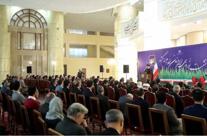 ورود ایرانیان خارج از کشور و پول و دانش آنان را تسهیل کنید